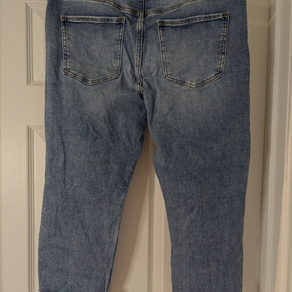 Daze Distressed cuffed Ankle jeans - Picture 6 of 8